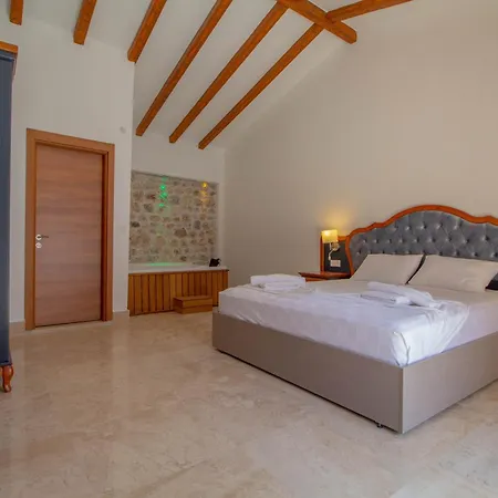 Patara Infinity 3+1 Villa, Oezel Havuzlu, ヴィラ